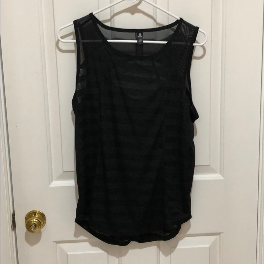 1 LEFT! Athletic Top with cute back opening